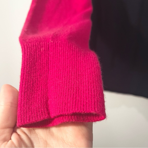 Banana Republic Extra Fine Merino Wool Crew Neck Rib Knit Sweater Gray Pink Navy - Picture 7 of 10